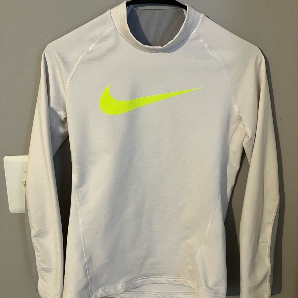 Nike Dri-FIT White Thermal Shirt - youth/kids Large